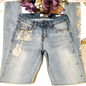 🌸Jessica Simpson Kiss Me Super Skinny (Fit Jegging) Jean (26)🌸
